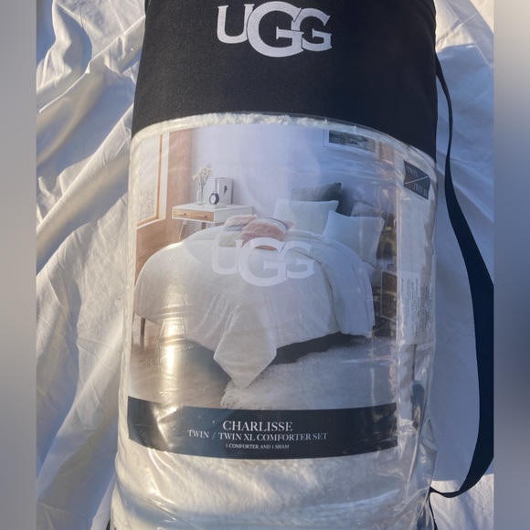 UGG Bedding Ugg Charlese Twintwin Xl Comforter Set In White Poshmark
